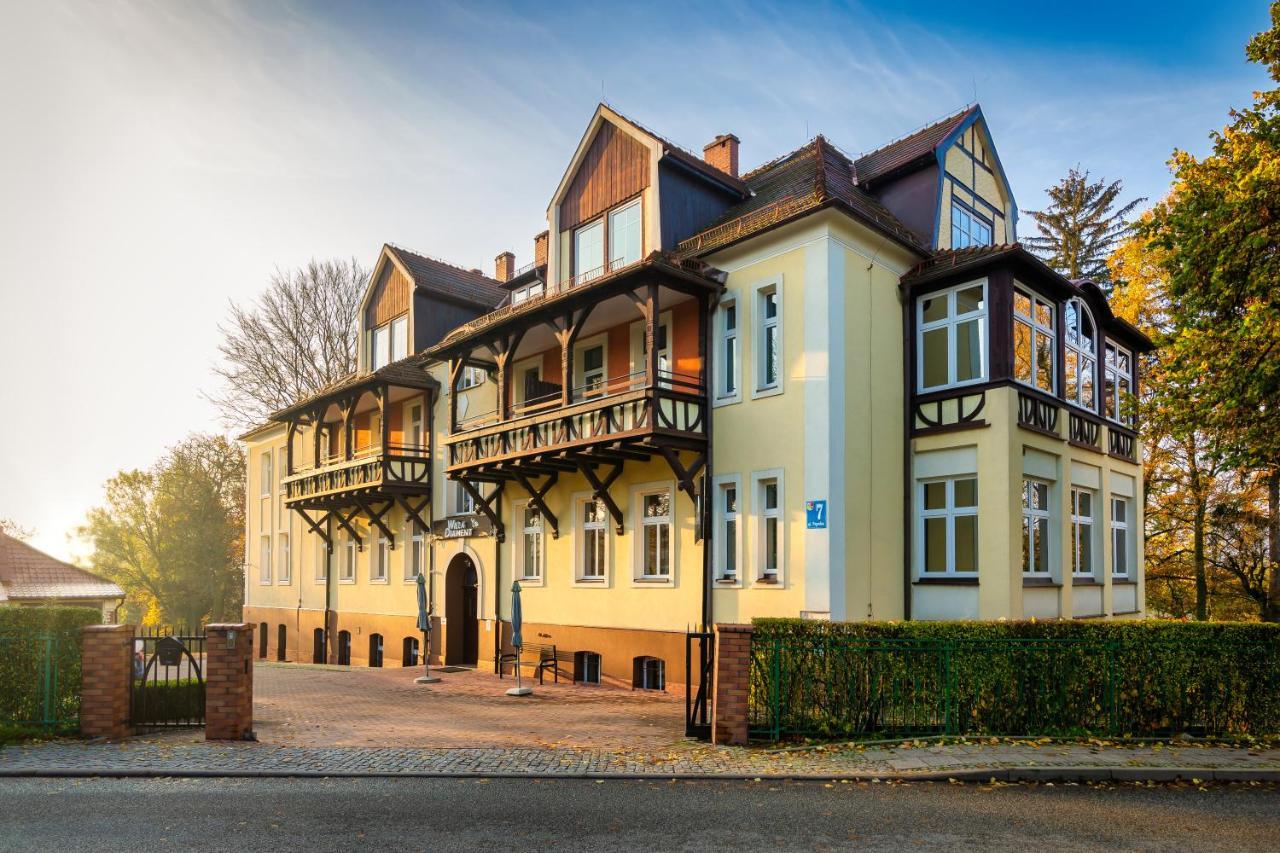 Willa Diament Kudowa Zdroj Exterior photo
